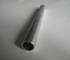 Tube en aluminium de culasse